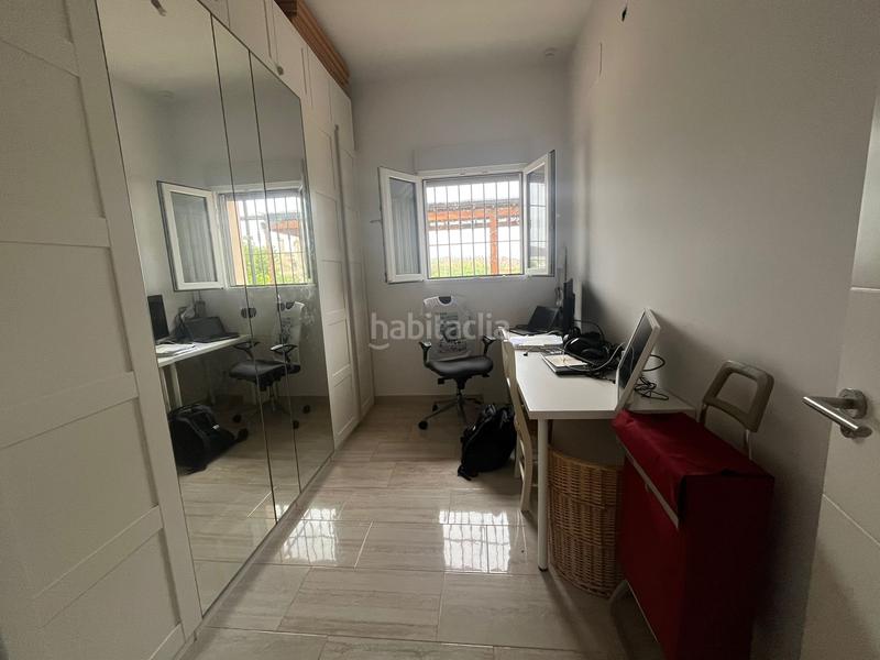 Foto b8e6cd43-e4f0-4ba7-a878-092603f5d176. Terreno residencial en Entrenúcleos Dos Hermanas