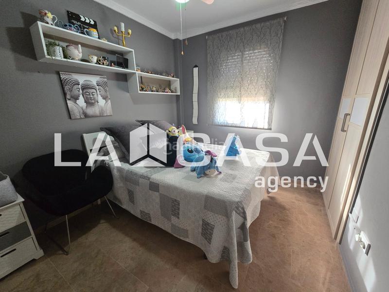 Foto ee4fca8d-3bd6-45f1-9f42-a26196c4196b. Casa pareada pareado de 3 plantas, en urbanización privada. en Montequinto