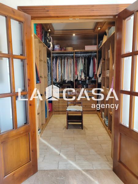 Foto 5282cbfa-7e29-4b93-87ca-ae8cc7cef40d. Casa aparellada amb piscina a Condequinto Montequinto