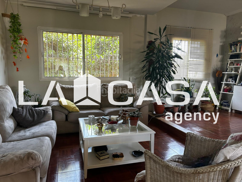 Foto 01083b79-f41f-421c-bbe1-33ff0a941451. Chalet with pool in Oromana Alcalá de Guadaira