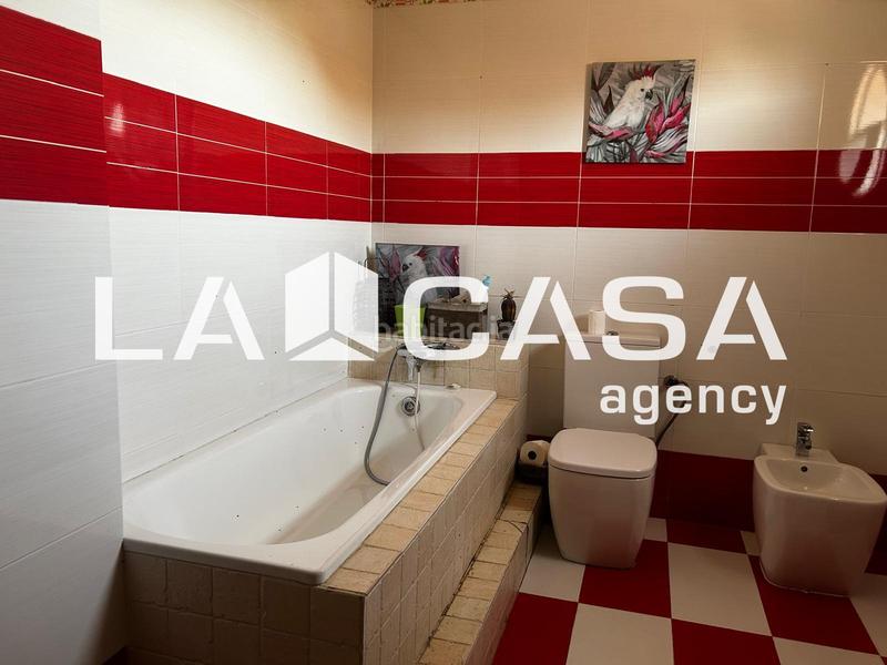 Foto b101edd4-87d7-4ab1-8e6c-a26578ba702a. Chalet avec piscine dans Oromana Alcalá de Guadaira