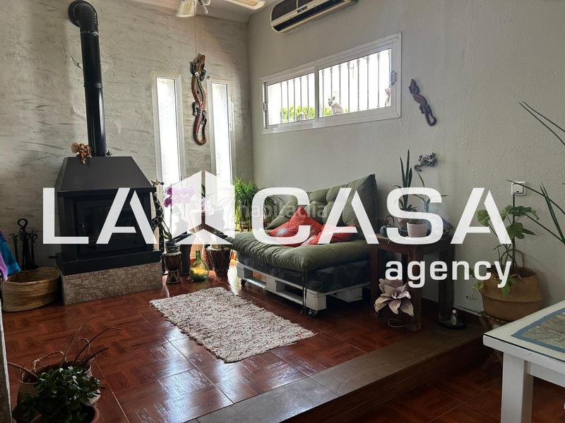 Foto fe5dff76-6f93-4f80-ad9a-928300763d48. Chalet en Oromana Alcalá de Guadaira