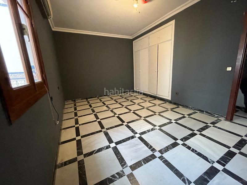 Foto cbd6edb7-d2d2-46f5-9577-b597c9440039. House with parking in Centro - Doña Mercedes Dos Hermanas