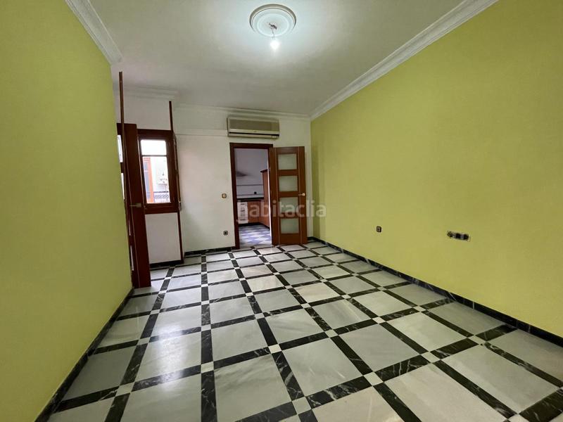 Foto fc24582f-d833-4522-8649-c7ff13805a51. House with parking in Centro - Doña Mercedes Dos Hermanas