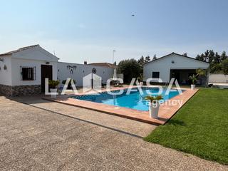 Chalet in Palacios y Villafranca (Los)