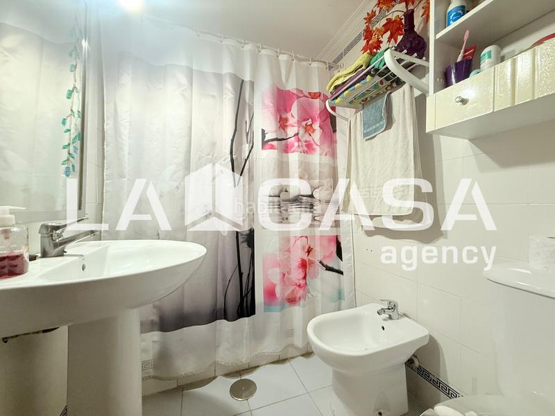 Foto 5501d7ce-7094-4fd5-9b75-1aef3a67c072. Etagenwohnung mit parking pool in Centro Montequinto