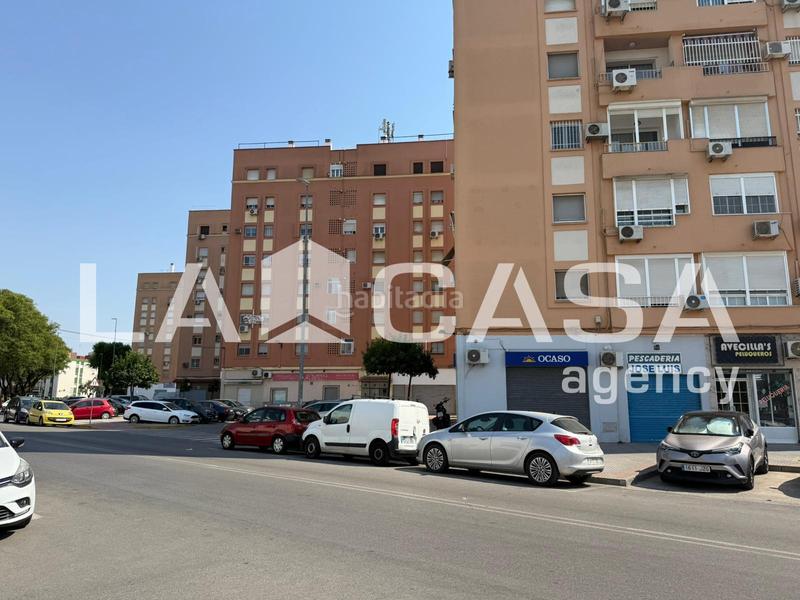 Foto f963ce06-1c15-4dea-b855-dae45799e92c. Piso en Centro Montequinto