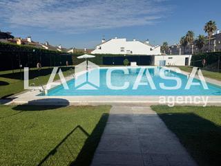Casa a schiera in Avenida de Europa