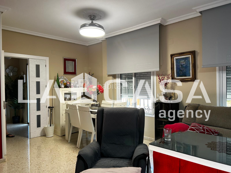 Foto 8908df92-7998-41ca-9922-3b3f7f506fbe. Chalet with parking pool in Olivar de Quintos Montequinto