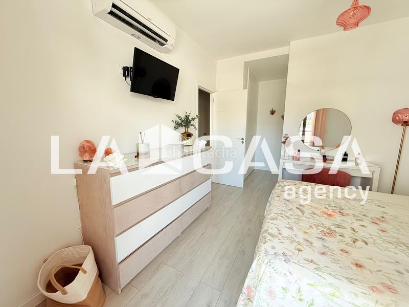 Foto 6bc70b27-3540-4445-876a-4f39d96e64b6. Towny house with parking pool in Entrenúcleos Dos Hermanas