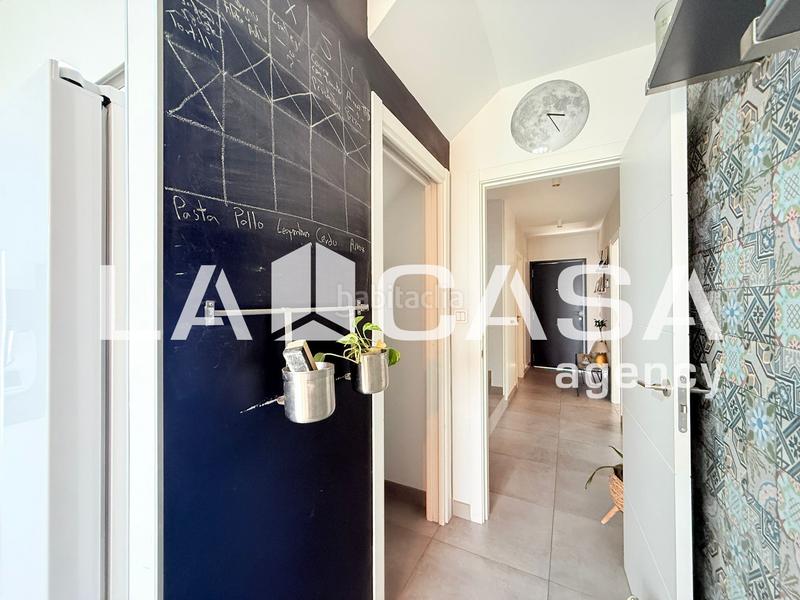 Foto ed14f63f-a545-4906-afe6-77582e9da265. Towny house with parking pool in Entrenúcleos Dos Hermanas