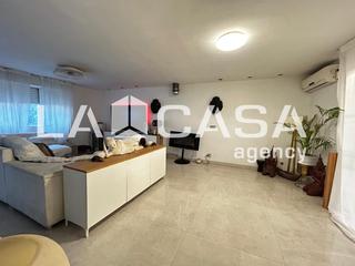 Casa adossada a Avenida de Europa