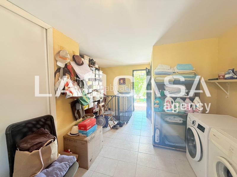 Foto 0a3d1b81-c33a-43ed-8d68-49ace0a1213c. Chalet avec parking dans Olivar de Quintos Montequinto