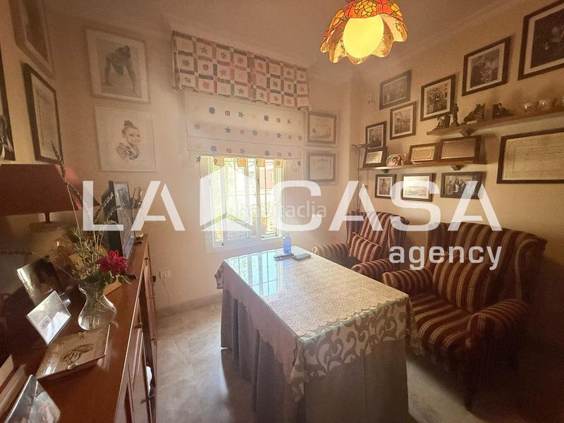 Foto b0df9c82-b39a-4849-a180-3750b60ce1e7. Chalet avec parking dans Olivar de Quintos Montequinto