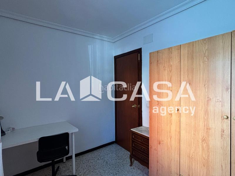 Foto eb2df2e0-b9e8-411c-ab6d-220890e2f077. Location appartement dans Centro Montequinto