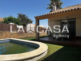 Chalet in Olivar de Quintos