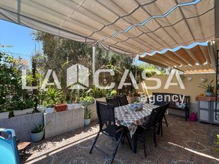 Casa aparellada a Olivar de Quintos