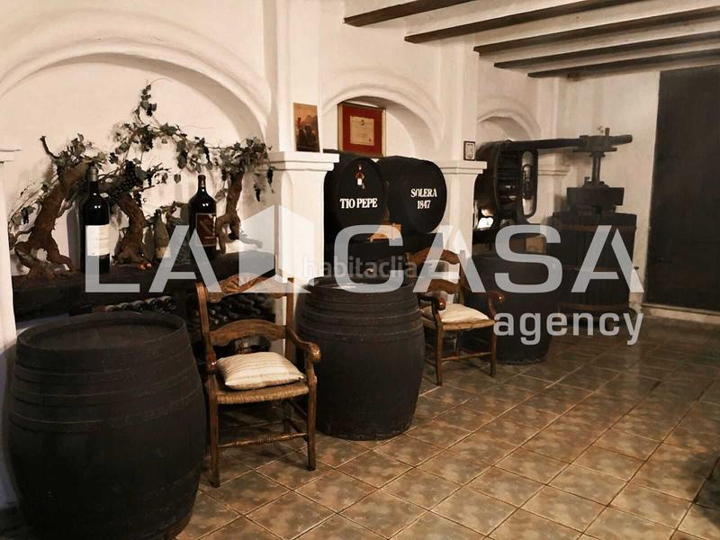Foto 2a2690b2-6170-451f-afda-0bd4ceec4bbf. Chalet en cerros de Montequinto Montequinto