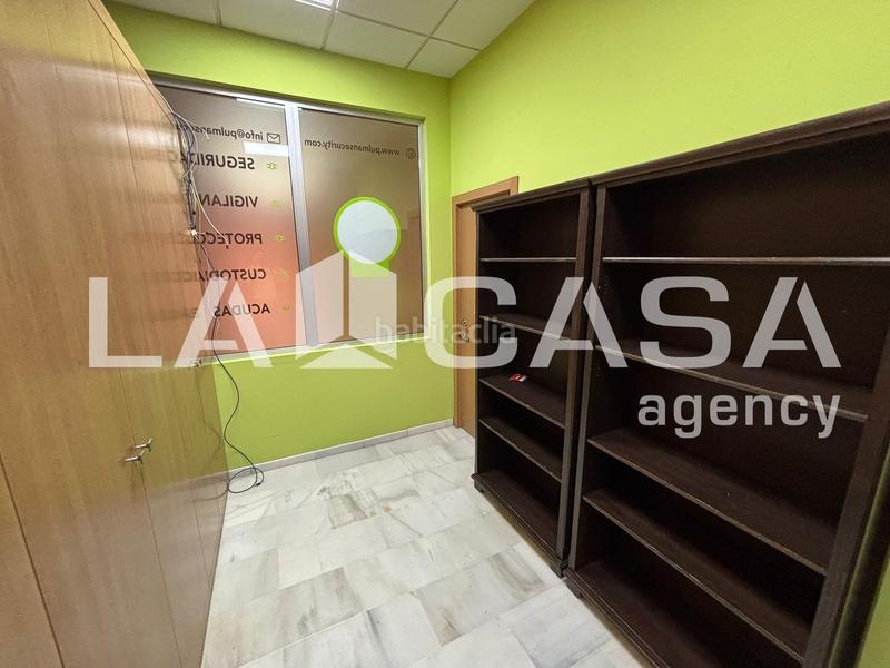 Foto 1247e738-6e01-42e7-8c66-e64a50dc1b58. Location bureau dans Condequinto Montequinto