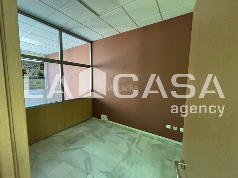 Foto 7ecaf8a0-fb93-4b06-bc79-626f6d192daf. Location bureau dans Condequinto Montequinto