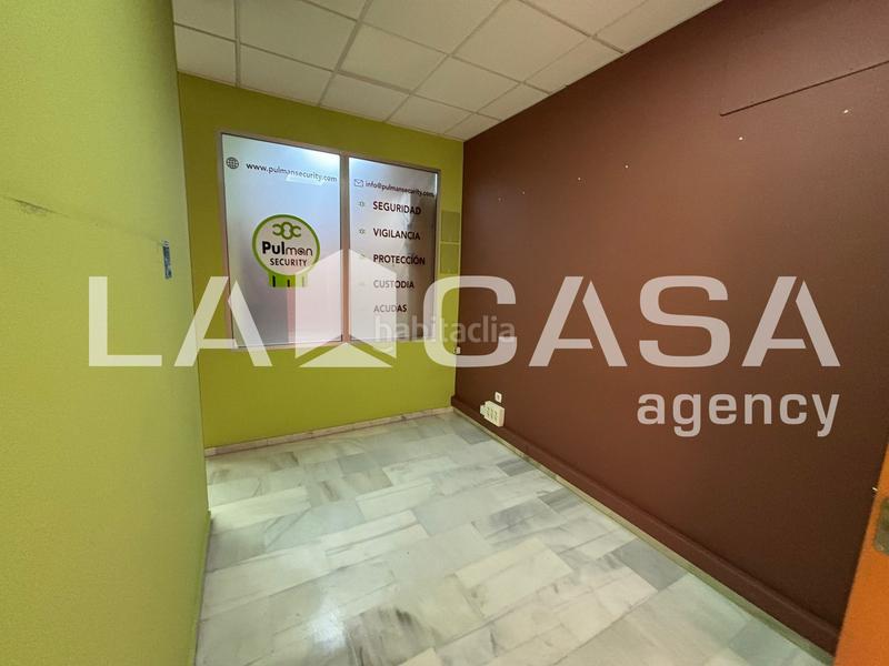 Foto e9cb60a3-e1db-4397-9dd5-1ea9c2013525. Alquiler oficina en Condequinto Montequinto