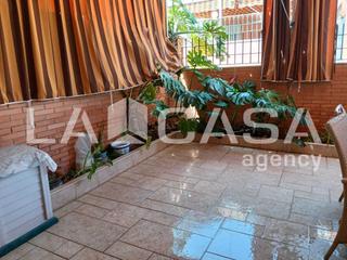 Casa adossada a Avenida de Europa