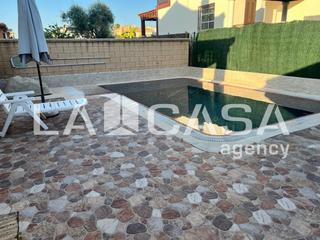 Casa aparellada a Condequinto
