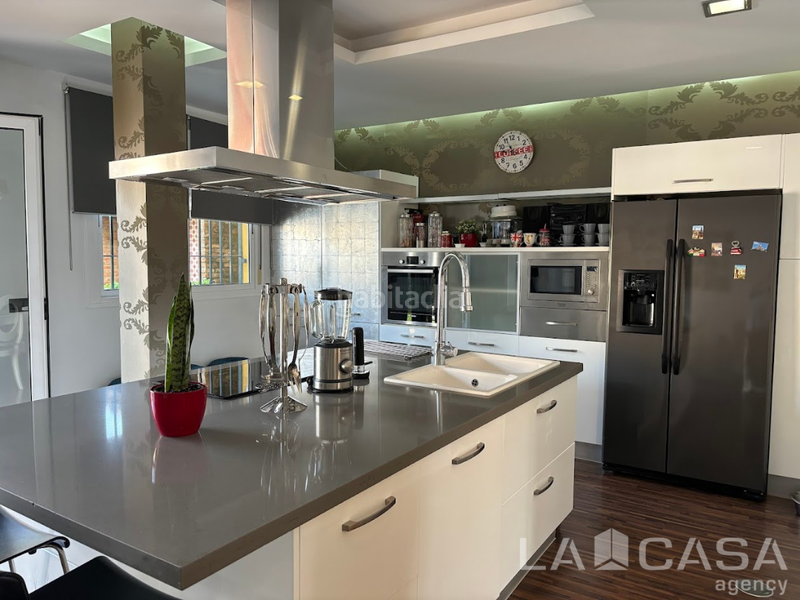 Foto 62834b2a-dab9-420d-890a-140fc56fb550. Casa pareada en Condequinto Montequinto