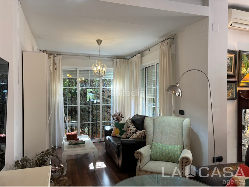 Foto cd53ded7-3d79-4bb1-8a03-2eca01bf3630. Towny house with parking in Condequinto Montequinto