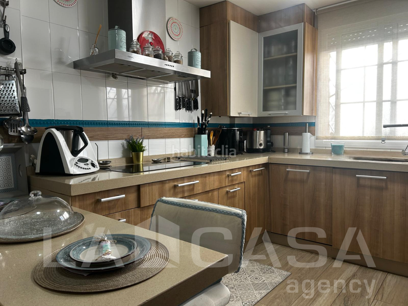 Foto 331a44d9-dc75-4e59-808c-c99e7e4dabee. Casa a schiera con riscaldamento parcheggio in Olivar de Quintos Montequinto