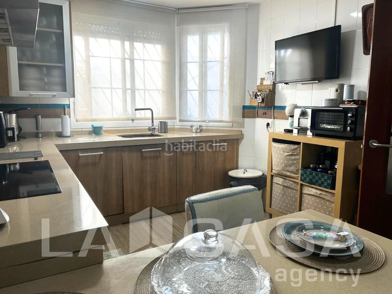 Foto 44d341fe-ce51-4c9e-9b7a-0ea1e726e870. Semi detached house with heating parking in Olivar de Quintos Montequinto