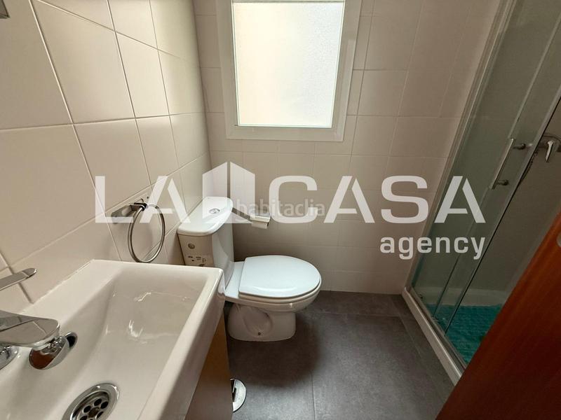 Foto 2b473e76-83d9-4c59-ab8c-09f78b707d96. Miete etagenwohnung mit parking in Entrenúcleos Dos Hermanas