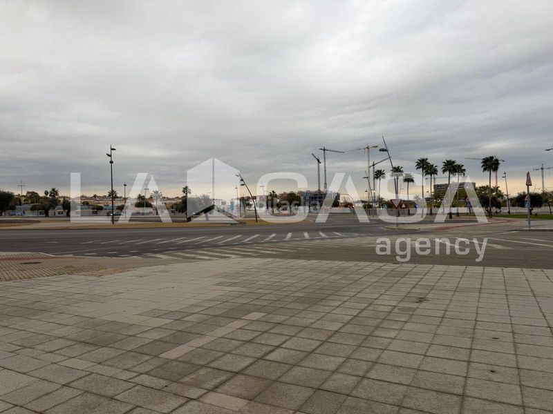 Foto ee59d25b-e0ec-4062-9673-faa89d122041. Pis amb aparcament piscina a Entrenúcleos Dos Hermanas