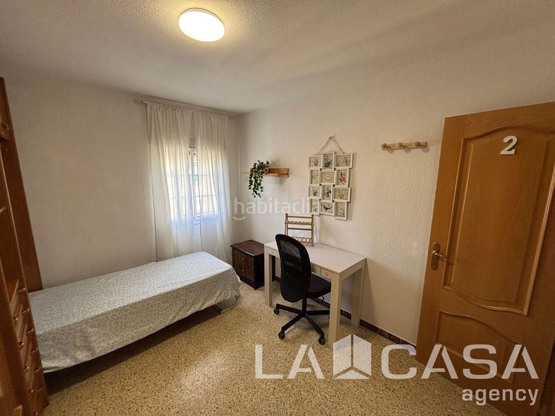 Foto dc221678-75fd-4896-b801-a1ddea5bba5e. Lloguer pis a Centro Montequinto
