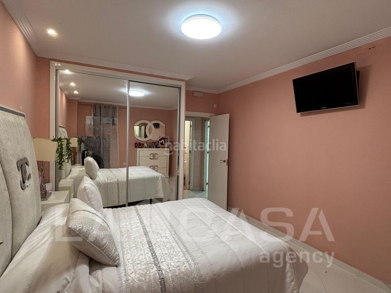 Foto 6f3ed477-96fb-42e1-8b68-bcfaa71228f7. Xalet amb aparcament a Entrenúcleos Dos Hermanas