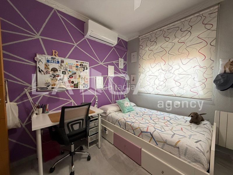 Foto 3f1d2cac-4125-40fd-afd9-135ac7672a7b. Casa adossada amb aparcament piscina a Avenida de Europa Montequinto