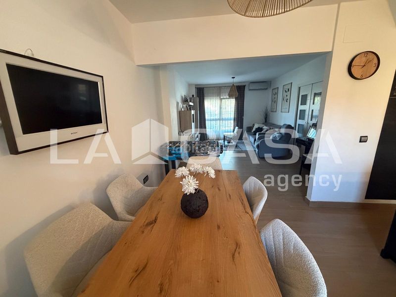 Foto 9fe20d3a-5870-4422-ac64-d0c2b7be3018. Casa adossada amb calefacció aparcament a Avenida de Europa Montequinto