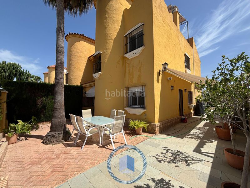 Foto cc0ef40b-8a86-4dd2-a654-8be4b523bda7. Casa aparellada a Condequinto Montequinto