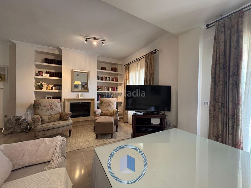 Foto ff8ccc9d-fb29-4dc4-bbde-9271e96549ea. Casa aparellada a Condequinto Montequinto