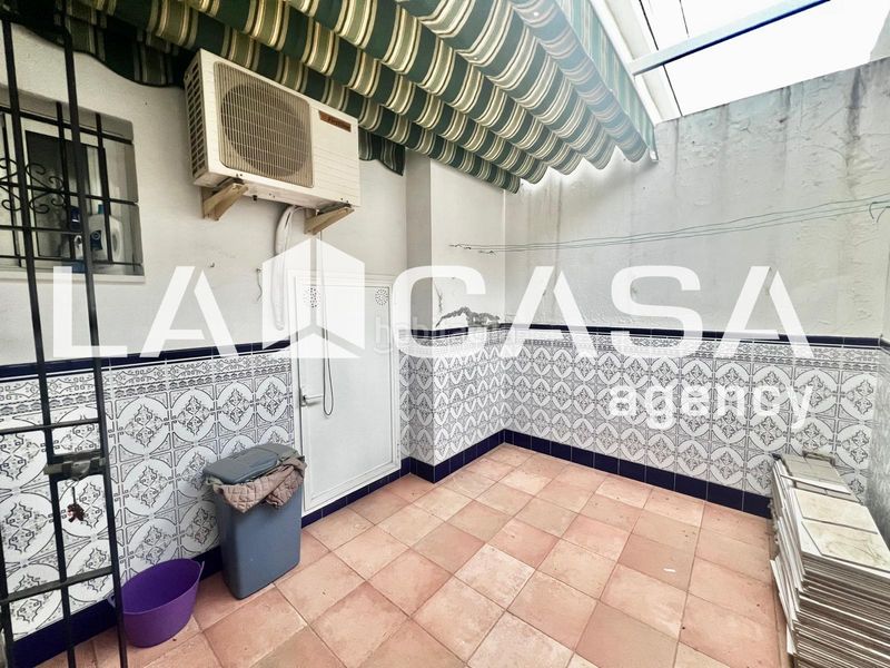 Foto d3b8665b-ac9a-4a8f-bf4f-cd6a3af64b10. Casa a Centro - Doña Mercedes Dos Hermanas