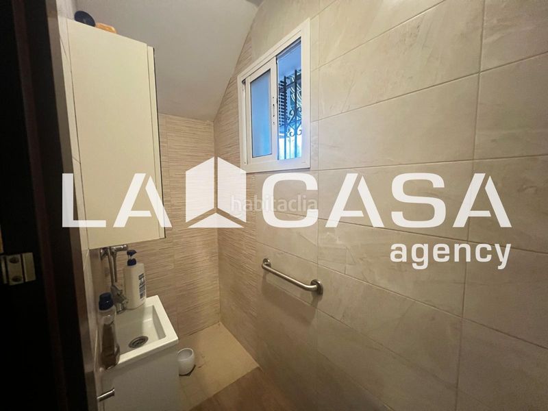 Foto f8cb8506-c8af-4ce9-a5d0-f6d64257c78a. Casa a Centro - Doña Mercedes Dos Hermanas