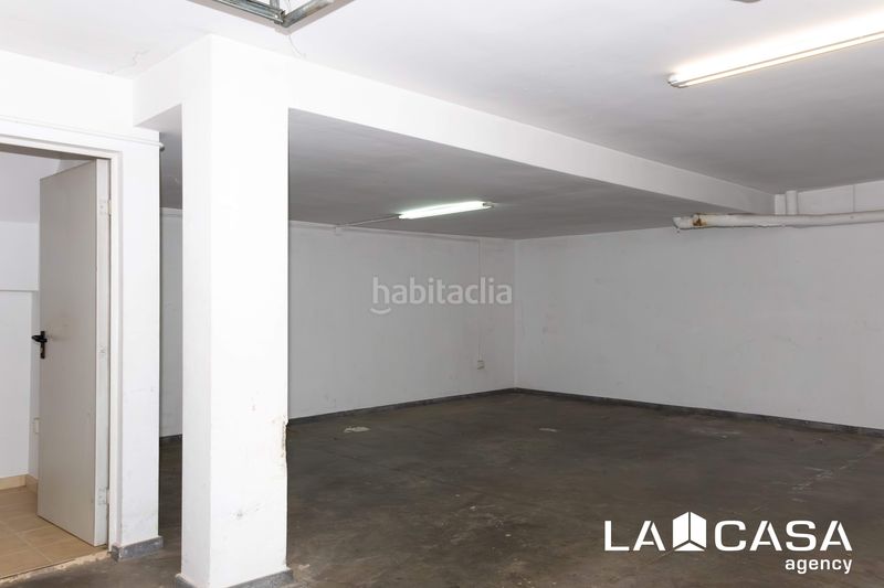 Foto eafd3113-65a8-4cd3-9302-0502a90668bd. Casa aparellada amb aparcament a La Motilla - Fuente del Rey Dos Hermanas