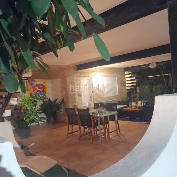 Foto e4ebdd76-5c08-4088-9848-1520d55105cb. Chalet  av. mediterranea en Playa Burriana