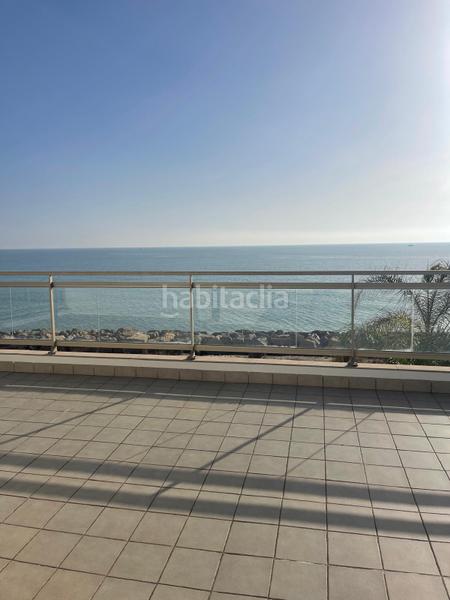 Foto 283229eb-271b-4158-ac74-00a528b3d1c9. Chalet  de lujo delante del mar en Playa Burriana