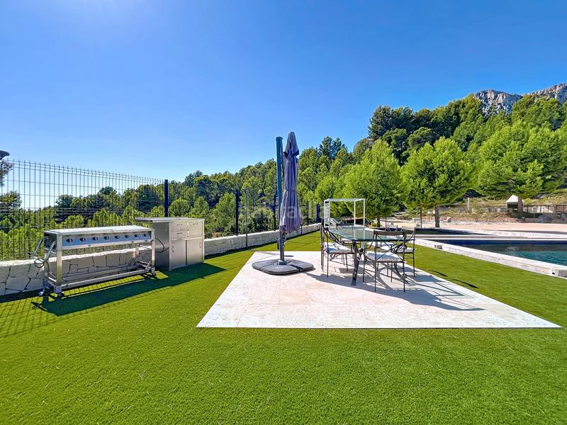 Foto b621ac3d-a418-4971-9d23-d81e0175408a. Chalet mit parking pool in La Nucia Pueblo Nucia (la)