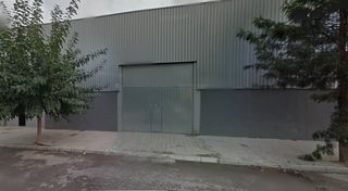 Bâtiment à usage industriel à Camino de Onda-Salesianos
