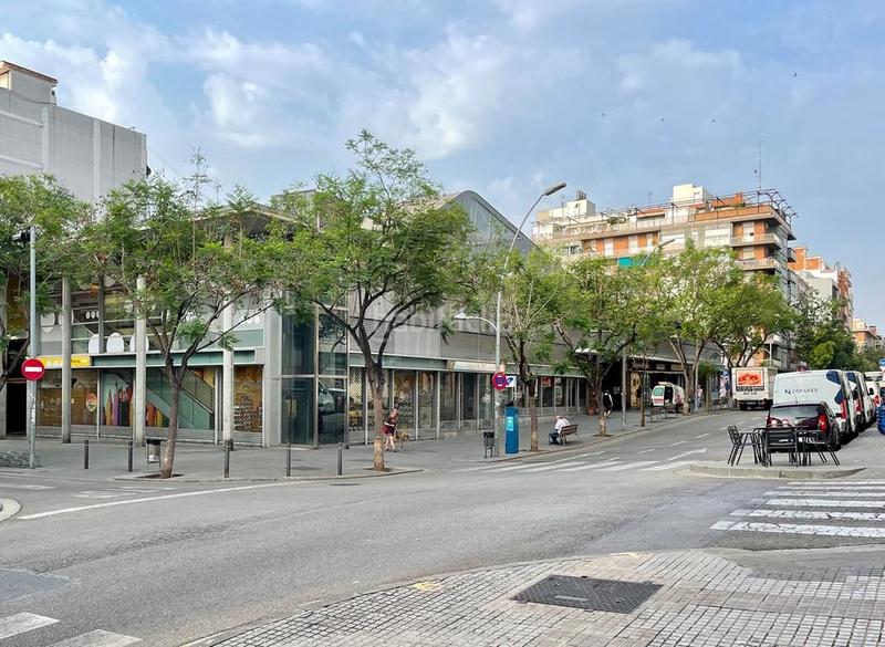 Foto 2c6289db-2f5a-44e3-afea-326efa22e28f. Local comercial excepcional local en venta en Vinyets-Molí Vell Sant Boi de Llobregat