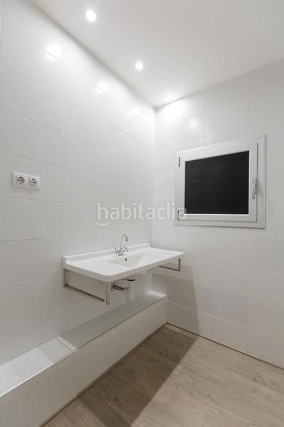 Foto 39fa02a7-de66-4523-967d-9a3109f9e9ec. Local comercial excepcional local en venta en Vinyets-Molí Vell Sant Boi de Llobregat