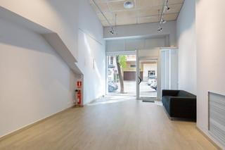 Business premise  Carrer tres d'abril. Excepcional local en venta