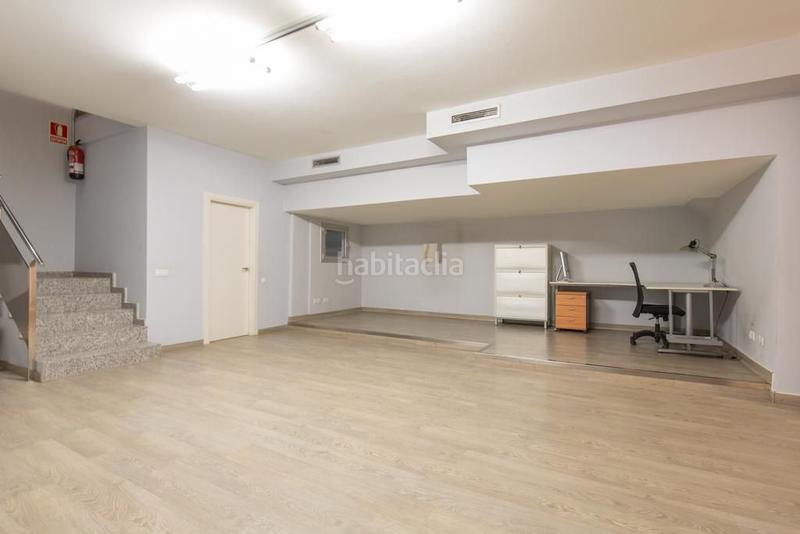 Foto 9e0feeac-ceab-42de-8b3b-62a78cbc56e3. Local comercial excepcional local en venta en Vinyets-Molí Vell Sant Boi de Llobregat